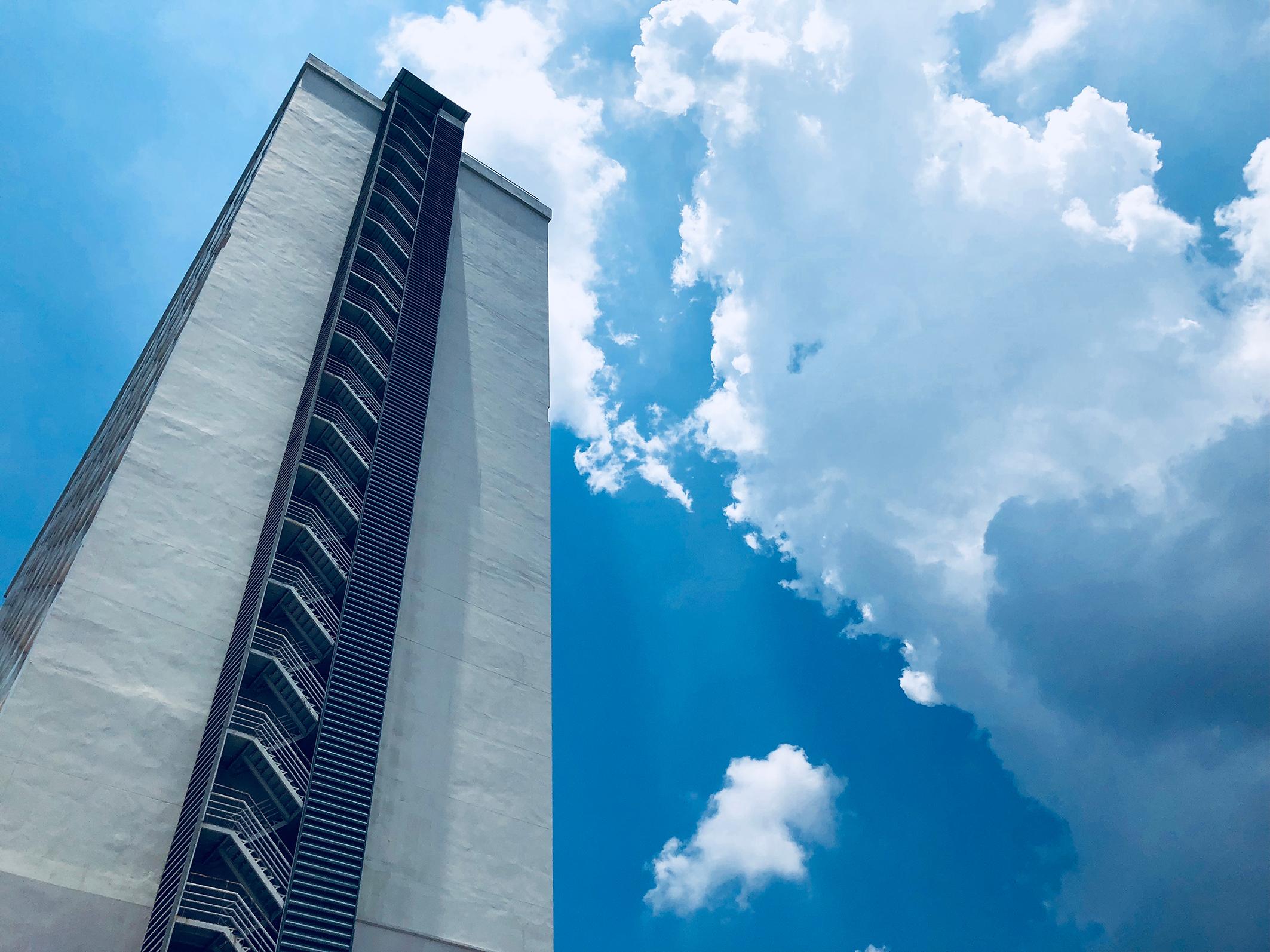 FIRE HAZARDS HOW TO PROTECT RESIDENTIAL APARTMENT BLOCKS Saema